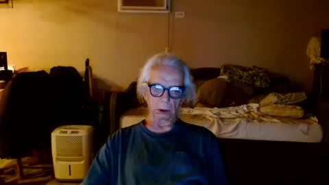 tom112292014 online show from July 21, 2026, 2:03 am