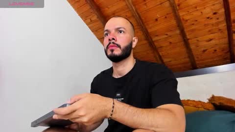   online show from September 17, 2025, 12:29 pm