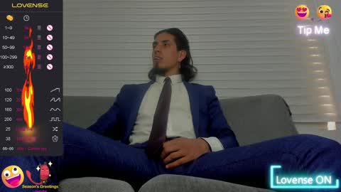 Snapshot of tom_blunt96 chatting on December 2, 2024, 6:10 pm TOM online show from December 2, 2024, 6:10 pm