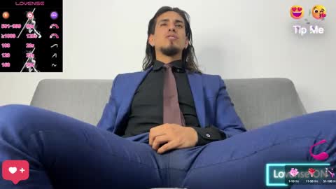 TOM online show from October 4, 2025, 11:14 pm