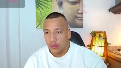 Tom muscle1 online show from December 29, 2024, 12:23 pm