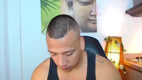 Tom muscle1 online show from December 30, 2024, 12:09 pm