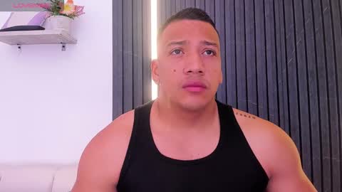 Tom muscle1 online show from September 20, 2025, 11:44 am