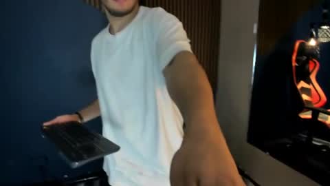 TOMAS online show from June 13, 2026, 4:21 am