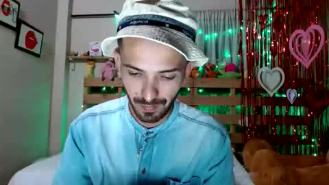 tomas gerauld. make me happy with 10000 tokens online show from February 17, 2026, 2:52 am