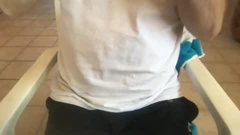 Snapshot of tomascausa chatting on March 10, 2026, 9:20 pm Hola online show from March 10, 2026, 9:20 pm