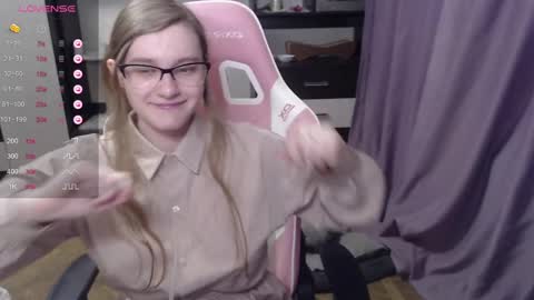 Snapshot of tomato_tease chatting on March 8, 2025, 7:31 pm tomato_tease online show from March 8, 2025, 7:31 pm