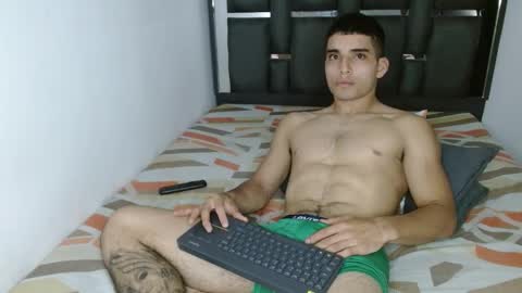 tomaz_18 online show from March 4, 2026, 7:20 pm