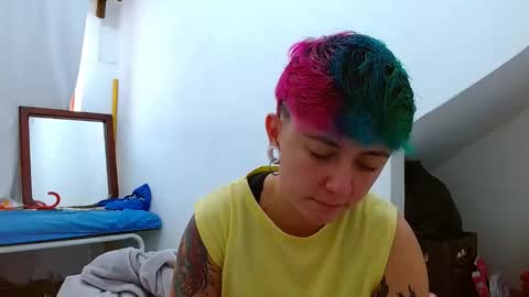 Blue online show from November 24, 2025, 6:07 pm