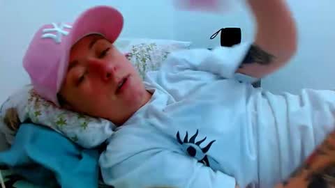 Blue online show from February 4, 2026, 9:20 pm