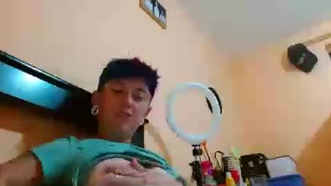 Snapshot of tomboyblue chatting on June 22, 2026, 10:29 pm Blue online show from June 22, 2026, 10:29 pm