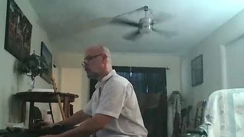 sirmuggsalot online show from July 13, 2026, 9:06 pm