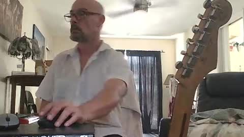 sirmuggsalot online show from July 15, 2026, 6:57 pm