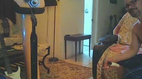sirmuggsalot online show from July 24, 2026, 1:03 am