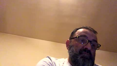 tomcop11111 online show from October 16, 2025, 12:11 am