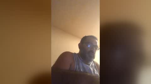 Snapshot of tomcop11111 chatting on July 29, 2026, 10:19 pm tomcop11111 online show from July 29, 2026, 10:19 pm
