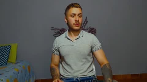 tomDavisXl online show from October 13, 2025, 9:59 pm