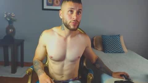 tomDavisXl online show from February 27, 2026, 9:04 pm