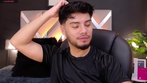 Snapshot of tommiduboiss chatting on November 7, 2025, 4:34 am Tommy Dubois online show from November 7, 2025, 4:34 am