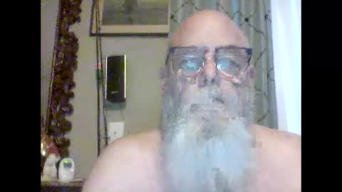 Snapshot of tommierose chatting on October 3, 2025, 11:40 am Tommie online show from October 3, 2025, 11:40 am