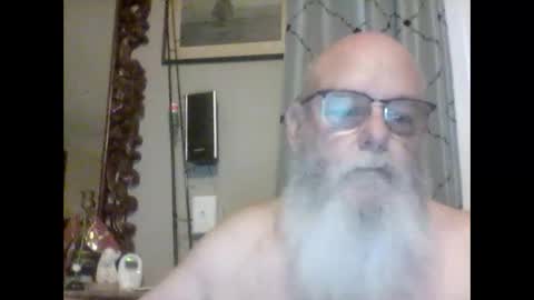 Snapshot of tommierose chatting on October 9, 2025, 11:19 am Tommie online show from October 9, 2025, 11:19 am