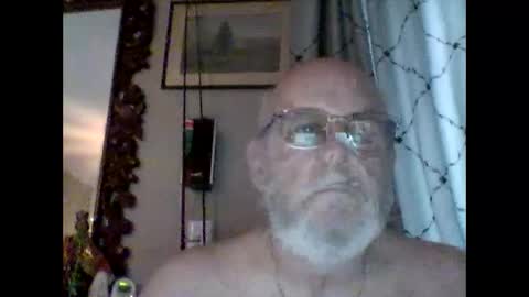 Snapshot of tommierose chatting on November 13, 2025, 12:15 pm Tommie online show from November 13, 2025, 12:15 pm