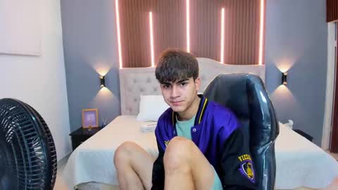 Tommy  online show from September 14, 2025, 3:27 am