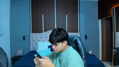 Tommy  online show from October 19, 2025, 3:18 am