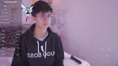 Blue  online show from October 30, 2025, 7:58 pm