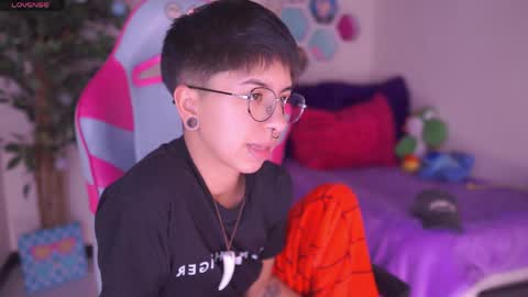 Blue  online show from April 9, 2026, 12:54 am