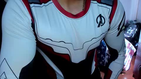 Twitter BreddTommy IG tommy bredd online show from October 11, 2025, 6:39 pm