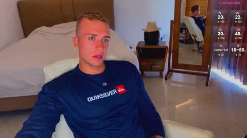 Snapshot of tommy_cumfinger chatting on November 1, 2025, 12:45 am Tommy online show from November 1, 2025, 12:45 am