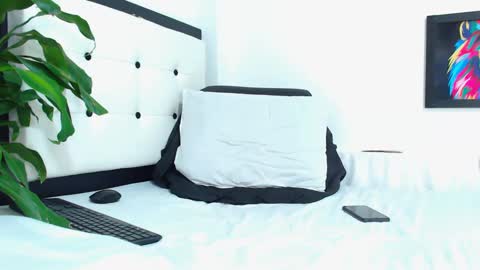 Snapshot of tommy_hotguy chatting on February 6, 2025, 8:56 pm tommy online show from February 6, 2025, 8:56 pm