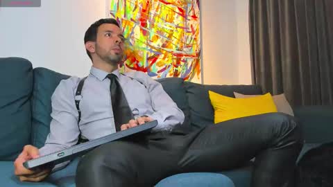 tommy_raym0ndg online show from December 19, 2025, 8:16 pm