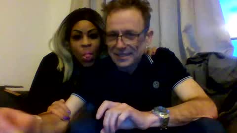 tommyandtomara online show from April 18, 2026, 7:51 pm