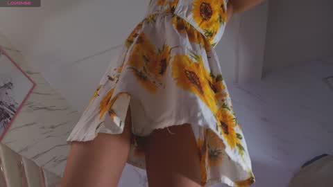 leyla  online show from January 23, 2025, 3:48 am