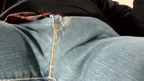 Snapshot of tomscibbly chatting on January 7, 2026, 9:17 pm tomscibbly online show from January 7, 2026, 9:17 pm