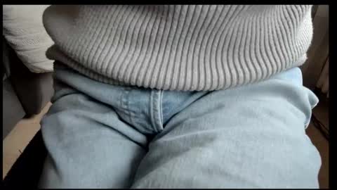 Snapshot of tomtotal chatting on November 28, 2025, 12:52 pm Tom online show from November 28, 2025, 12:52 pm