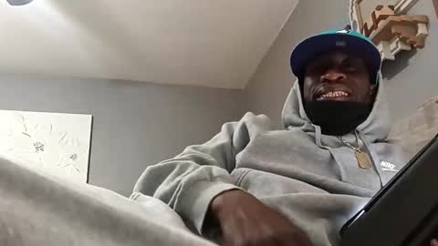 tomuchwauce1 online show from February 24, 2026, 5:38 am