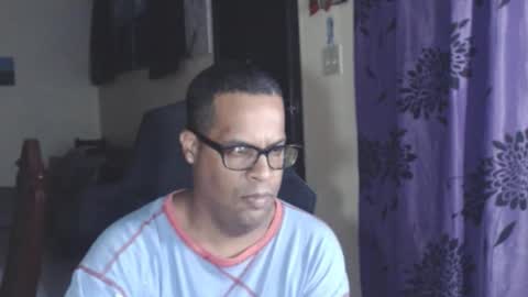 Antonio online show from November 14, 2025, 2:54 am