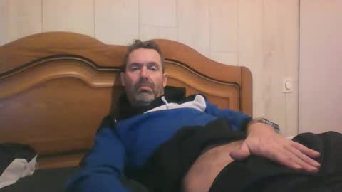 tonio358965 online show from October 30, 2025, 5:57 pm