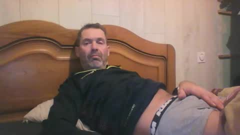 tonio358965 online show from November 21, 2025, 7:34 pm