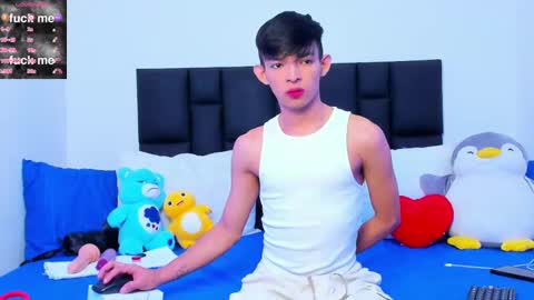 Snapshot of tonny_twink_ chatting on March 9, 2025, 9:57 am Tonny online show from March 9, 2025, 9:57 am