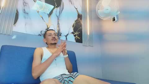 Snapshot of tony_kurt chatting on December 1, 2025, 8:58 pm TONY online show from December 1, 2025, 8:58 pm