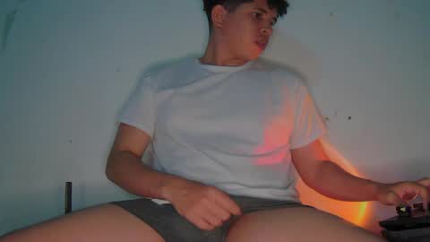 tony_marz online show from April 2, 2026, 4:32 am