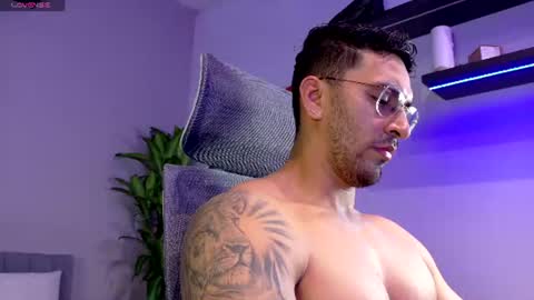 Snapshot of tony_muscle1 chatting on June 26, 2026, 7:07 pm tony muscle1 online show from June 26, 2026, 7:07 pm