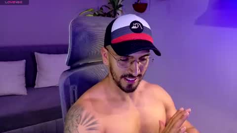 Snapshot of tony_muscle1 chatting on July 9, 2026, 7:07 pm tony muscle1 online show from July 9, 2026, 7:07 pm