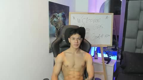 tony_petrov online show from October 10, 2025, 5:06 am