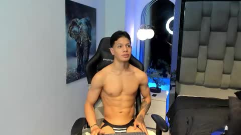 tony_petrov online show from October 12, 2025, 6:12 am