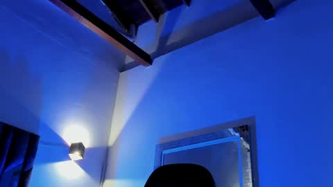 tony_petrov online show from April 27, 2026, 6:11 am